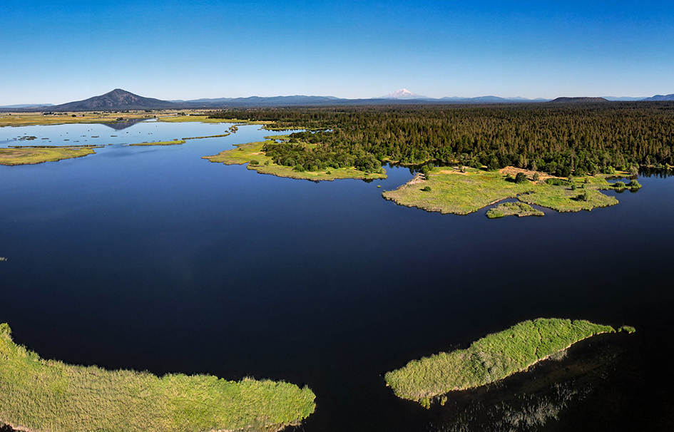 Medicine Lake aerial view; Image: Bob Wick